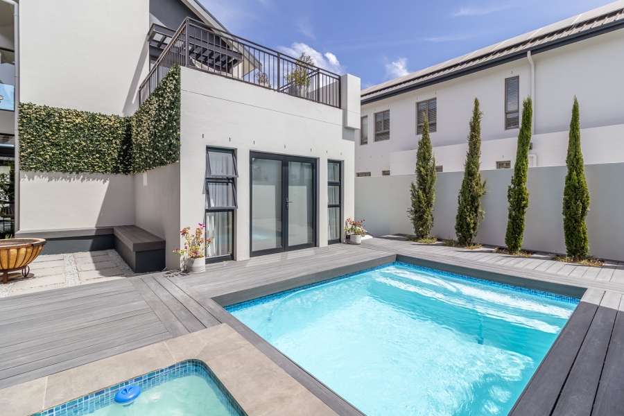 6 Bedroom Property for Sale in Pearl Valley at Val de Vie Western Cape